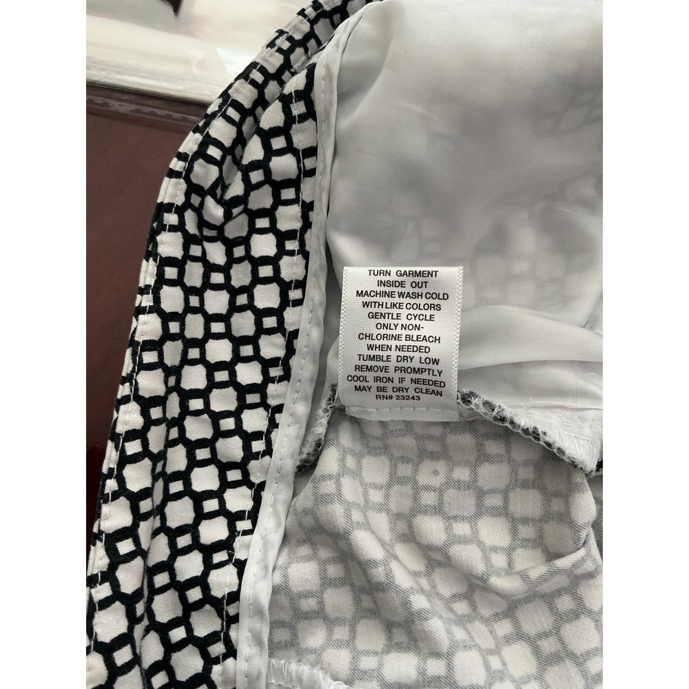 New York & Company 7th Avenue Black White Geometric Ankle Pants Size 4 - Picture 6 of 6